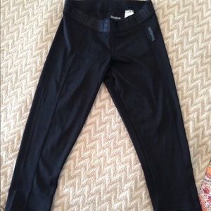 Reebok play dry crop legging
